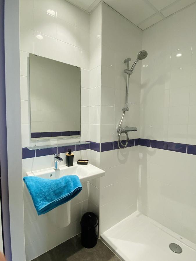 Hostel Flamingo Nimes Gare Centre מראה חיצוני תמונה