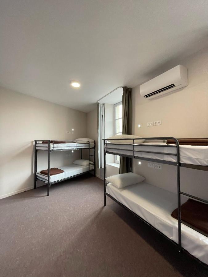 Hostel Flamingo Nimes Gare Centre מראה חיצוני תמונה